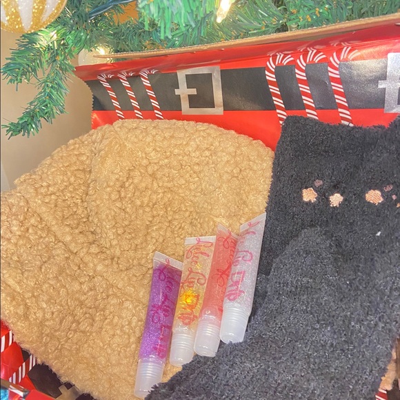 Christmas Bundles - Picture 4 of 5